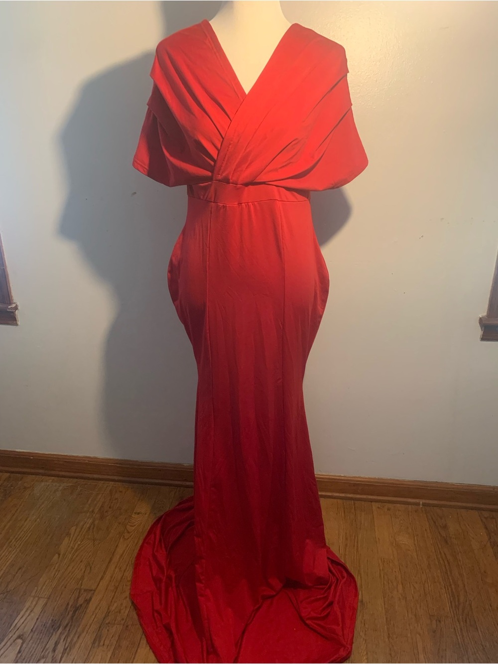 Elegant Red Draped V-Neck Evening Dress